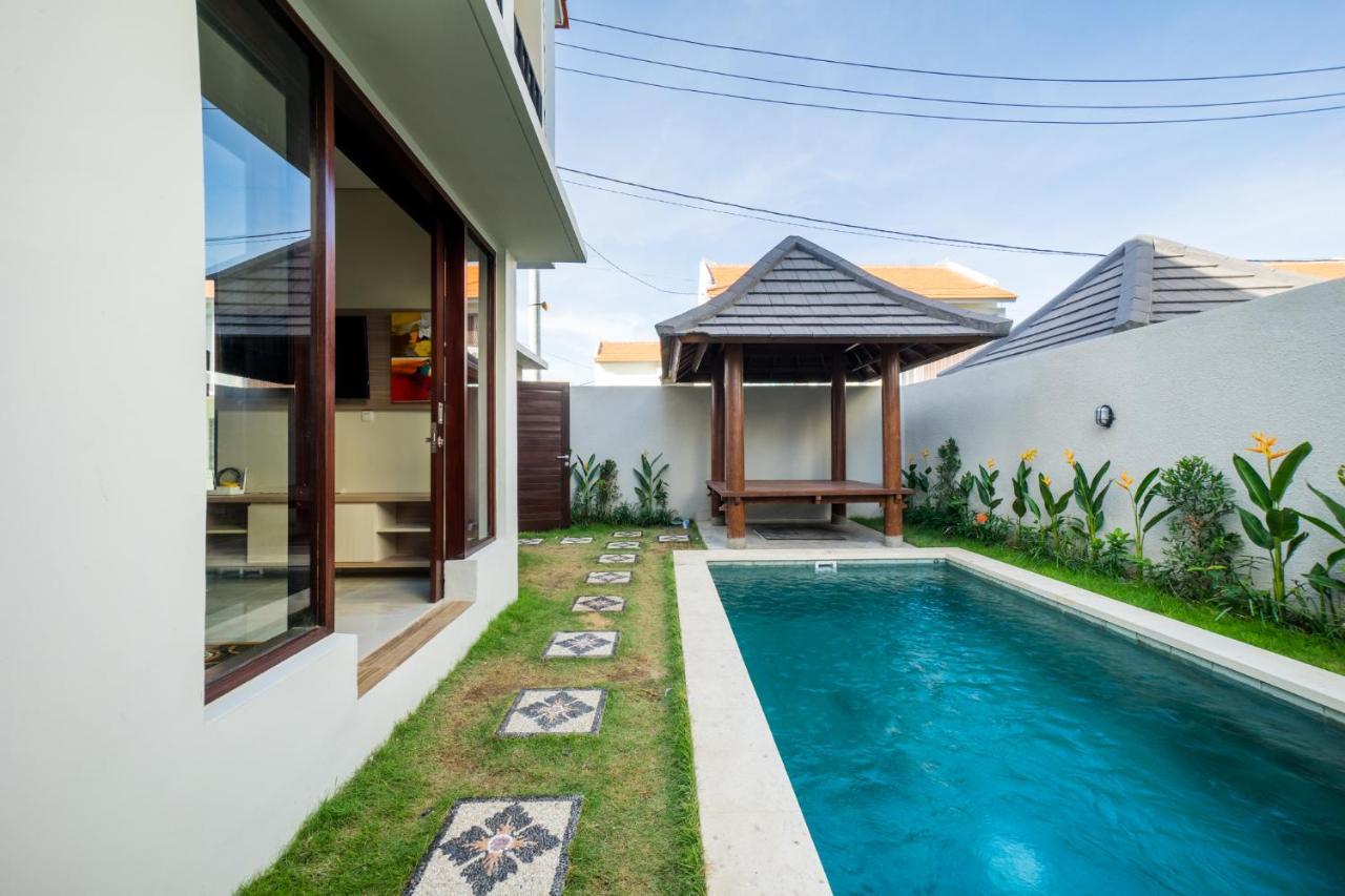 Little Nuts Villas Jimbaran  Exterior photo